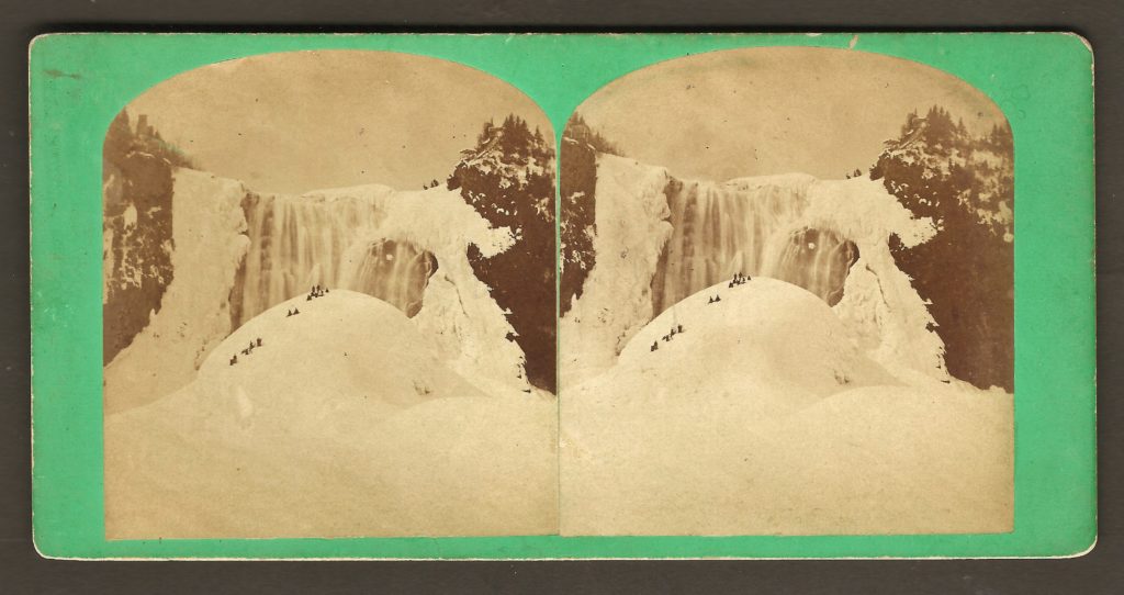 La chute Montmorency en hiver et son « pain de sucre », vers 1870, sur un stéréogramme de Notman.